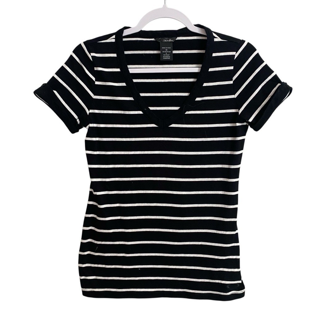 Oakley Black and White Fitted Short Sleeve Tee - S CO Peru
